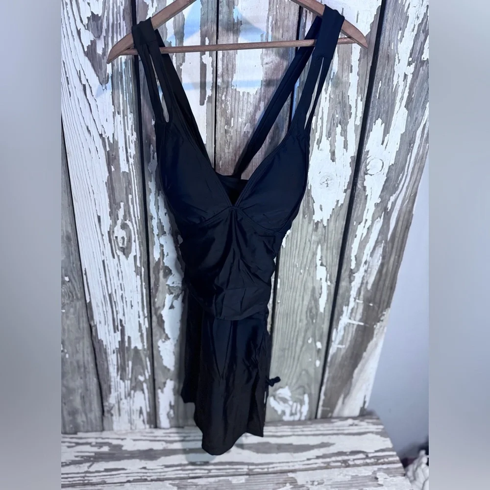 Elegant Black Women's Swim Dress Size XL NWT - Picture 5 of 9